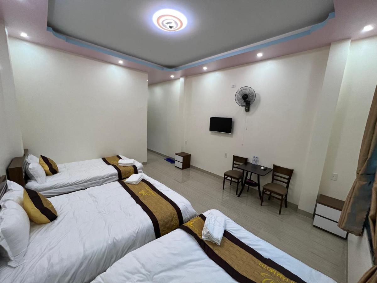 Nhà Nghỉ Thái Tâm Dong Van  Extérieur photo